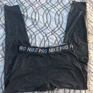 Nike Women’s Pro Warm Tight/Leggings